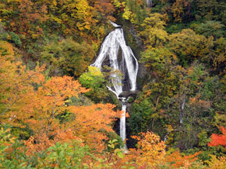 七ツ滝公園の紅葉写真１