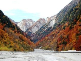 高瀬渓谷の紅葉写真２