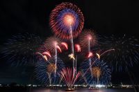 “芸術花火”が千葉幕張で初開催！【千葉Xmas芸術花火2025】11月24日開催決定！
