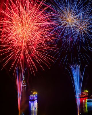 湖上花火・観覧クルーズ（イメージ）