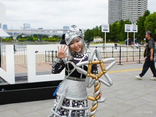 かわいらしいバルーンパフォーマーさん