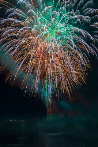 栃尾温泉山びこ花火大会イメージ