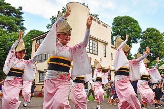 西ゾーンでの阿波おどり