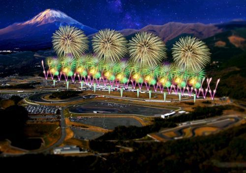 富士山×花火×モータースポーツのエキサイティングな“劇場型花火
