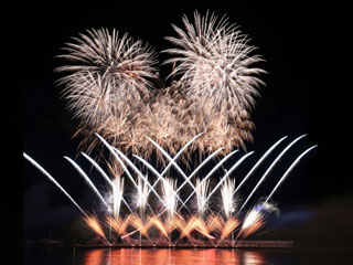もんべつ港まつり オホーツク花火の祭典写真１
