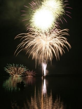 第50回めまんべつ観光夏まつり 水上花火大会写真２