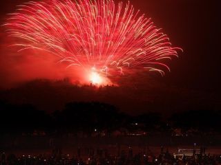 浅川の花火写真２