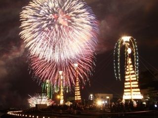 第56回じゃんとこい魚津まつり 海上花火大会写真１