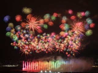 市川三郷町町制施行20周年記念市川三郷町ふるさと夏まつり「第37回神明の花火大会」写真２