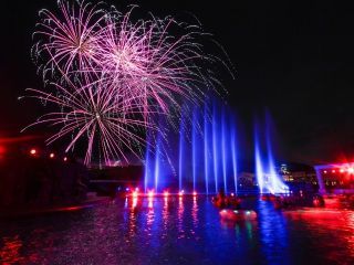 ラグナシア 花火スペクタキュラ FLAME写真２