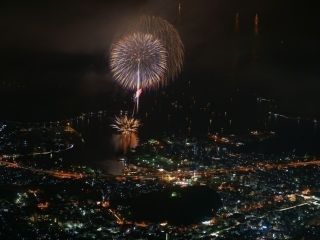 第59回うわじま牛鬼まつり 海上打上花火写真１