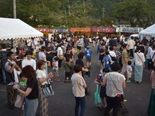 愛宕山神社祭礼・花火祭りの写真３