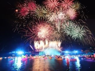 ラグナシア 花火スペクタキュラ FLAME写真１