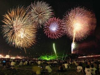 吉野川祭り納涼花火大会の写真３