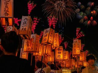 弥彦燈籠まつり奉祝花火大会写真２