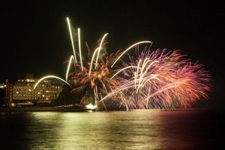 第56回 どんつく祭り 花火写真１