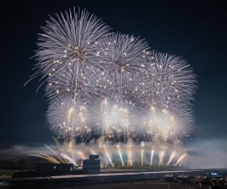 2024 岡山国際サーキット花火大会 produced by 磯谷煙火店写真２