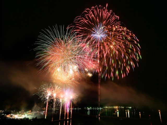 クイーン 花火 大会 宮崎