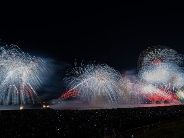 幕張ビーチ花火フェスタ2025（第47回千葉市民花火大会）