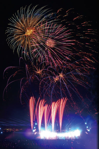 横浜開港祭 Yokohama 18ward Of Fireworksの日程 開催情報 花火大会21