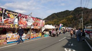 屋台通りも盛況です