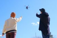 ドローンデリバリー実用化◆大型ドローンがお花見ピクニックセットをお届けします
