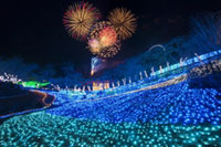 「さがみ湖イルミリオン　カウントダウン2018」600万球のイルミネーションと夜空を彩る花火・スカイランタンの競演