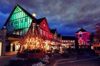 幻想的で”心暖まる”森のクリスマス。「ボタニカル」をテーマにした「古城のクリスマス2021」を11/13（土）から開催します。自然素材を使った高さ6mのオリジナルタワーや直径3mの巨大リースが登場！