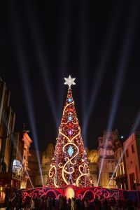 どこよりもアツい！“超興奮のクリスマス”、本日開幕世界一の輝きを誇るクリスマス・ツリー初点灯