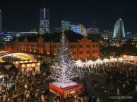 100年超の歴史と融合した「Time」がテーマ。コールマンの特別ランタンが彩る幻想的な光のトンネル、15分ごとに演出が...??