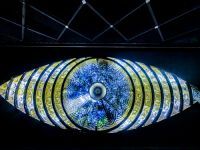 Shinjuku Neon Walk 時を超える連携企画伝説のアート「新宿の目」が年末年始限定で復活点灯！