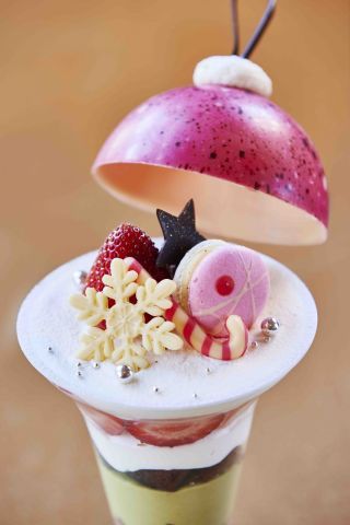 クリスマス オーナメントパフェ（アムステルダム　ガーデンレストラン）