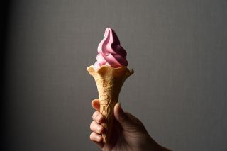 バラのソフトクリーム