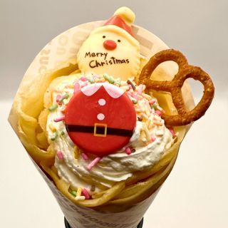 今年初出店！サンタのクレープ