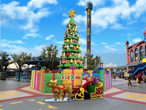 世界最大級！レゴ クリスマスツリー展示