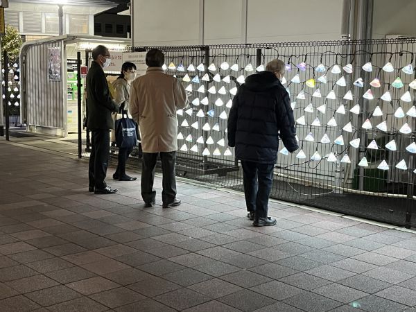 約600個のランプシェードの様子 2