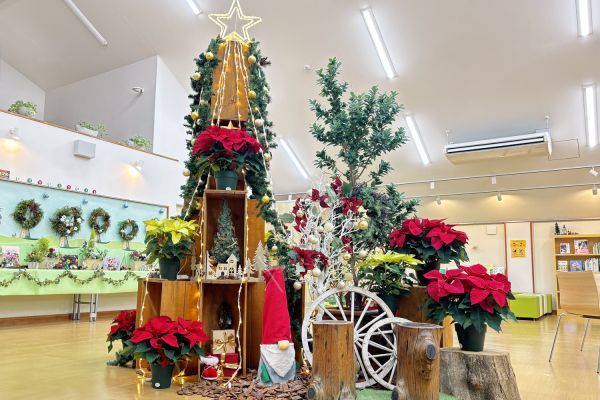 2024年の講習棟内のディスプレイ