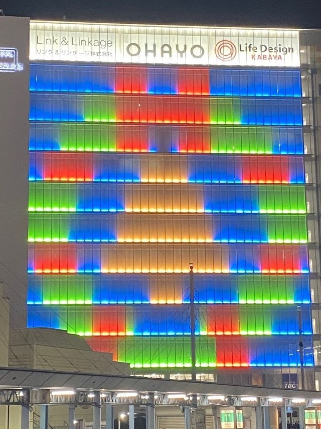 ウォールカンバス ライトアップ