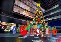 WINTER RISE with the World of Eric Carle はらぺこあおむしとクリスマスツリーの写真