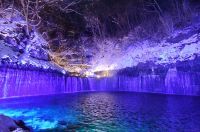 軽井沢 白糸の滝 真冬のライトアップの写真