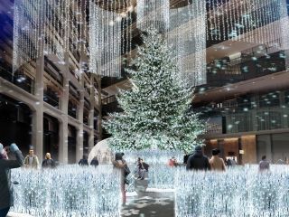 WHITE KITTE写真１