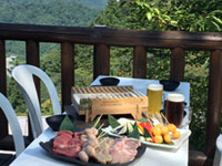 高尾山ＢＢＱマウント開催中！紅葉を眺めながらバーベーキュー！