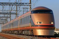 ソーシャルディスタンスを確保した 臨時夜行列車「日光紅葉夜行」を運転します。
