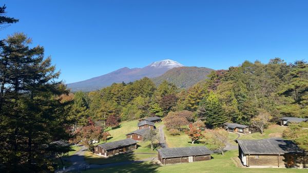 浅間山初冠雪"