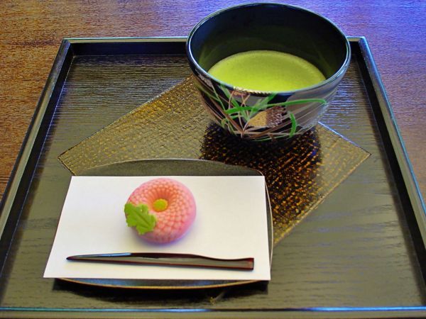 紅葉山庭園立礼席（りゅうれいせき）