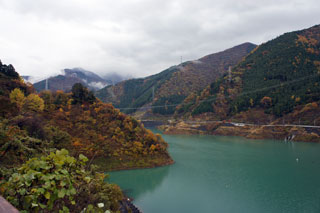 浦山ダム（浦山渓谷）の紅葉写真１