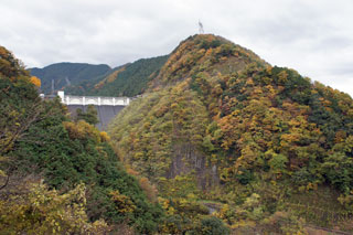 浦山ダム（浦山渓谷）の紅葉写真２
