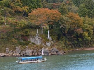 阿武隈川の紅葉写真１