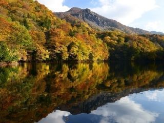 十二湖の紅葉写真１
