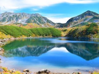 立山室堂平の紅葉写真２